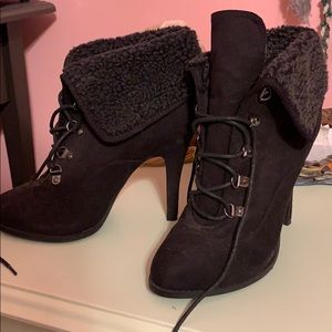Kardashian Kollection Ankle Heals